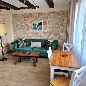 https://apartments-sena-pula.pula-hotels.org