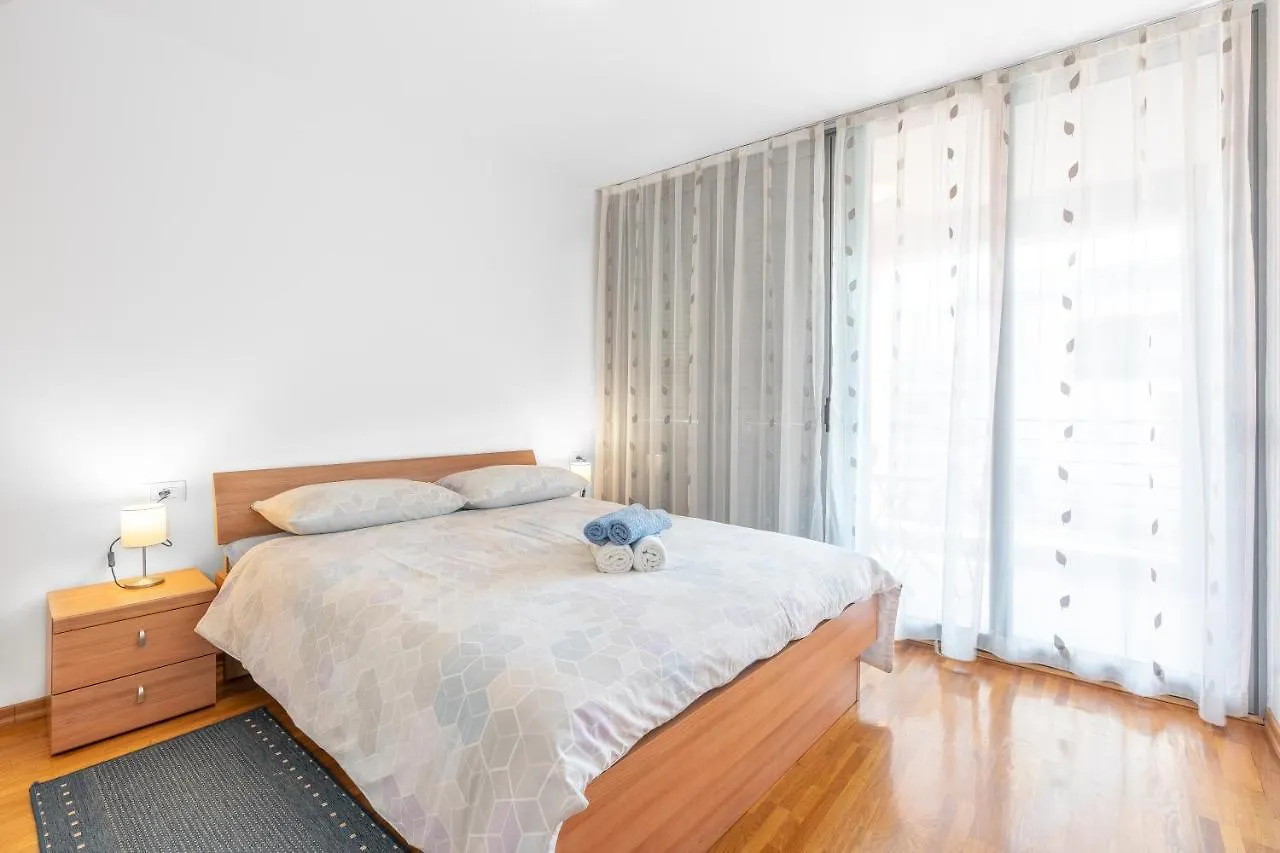 App 2 Apartment Novigrad  Croatia
